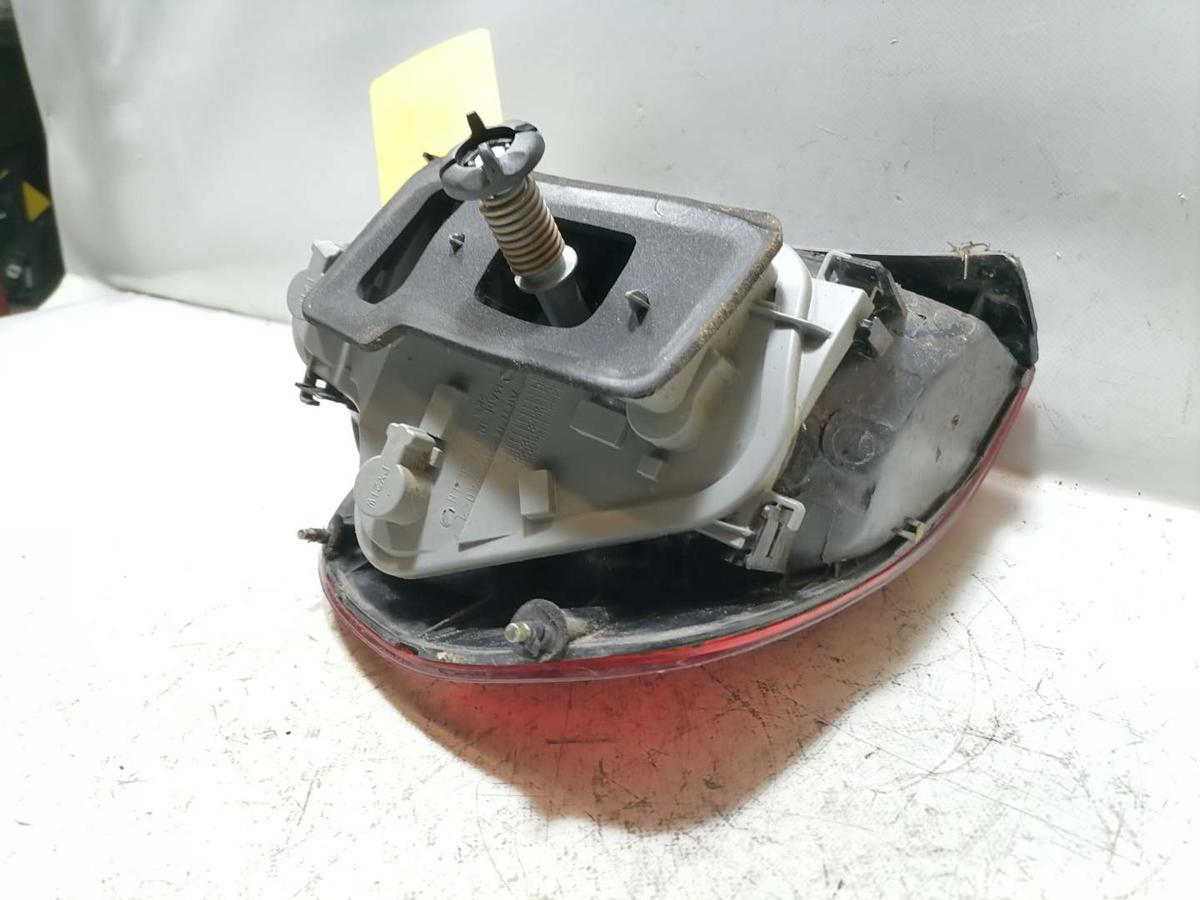 VW Fox original R&uuml;cklicht R&uuml;ckleuchte Schlussleuchte links Bj.2010